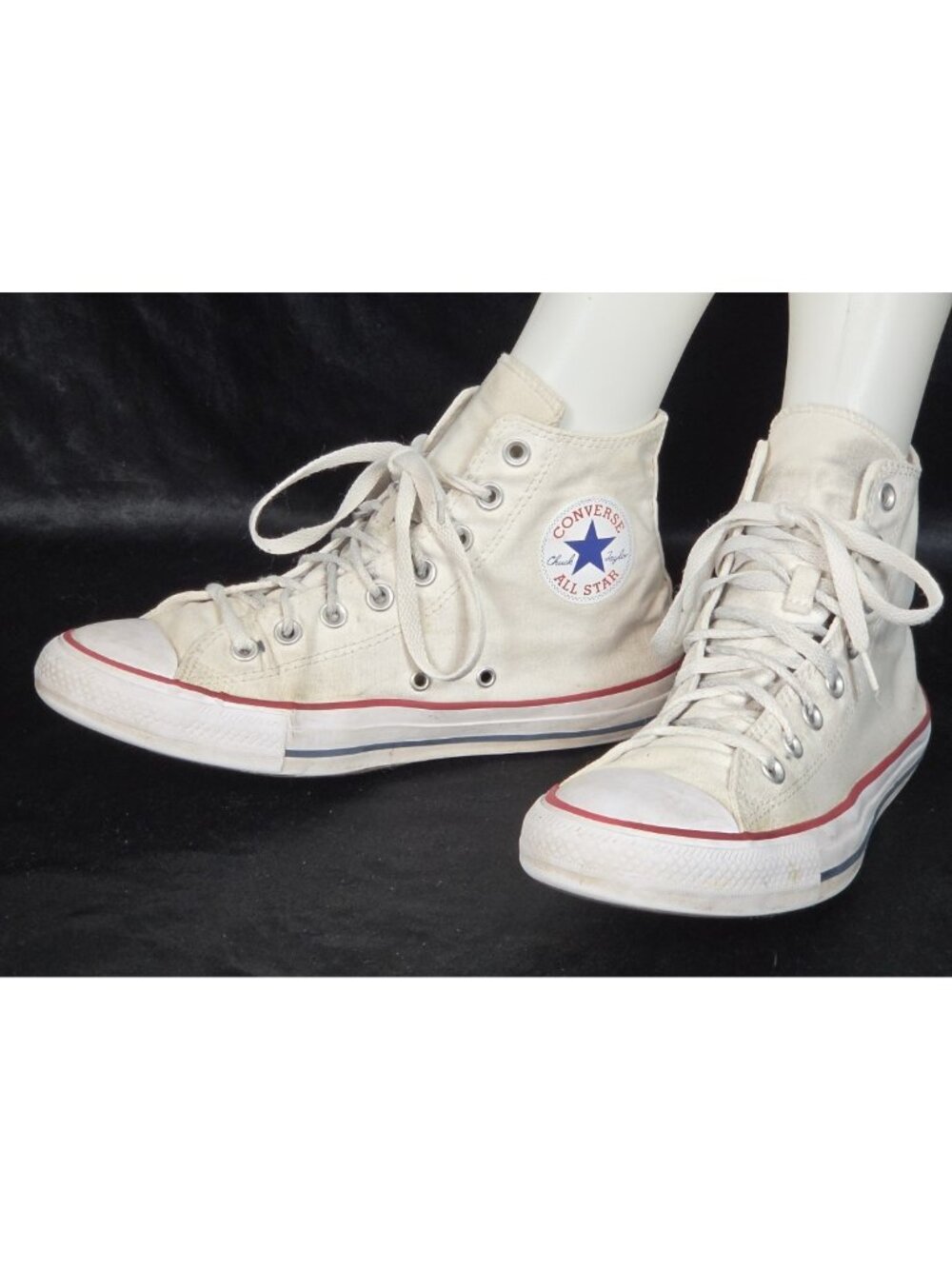 Converse Chuck Taylor All Star Canvas High Tops White Sneakers M-8 / W-10 USA